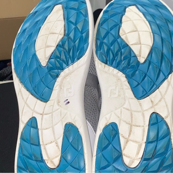 FootJoy Flex Wo  size 9M Gray and Blue Athletic ShoesExcellent Clean condition - Picture 6 of 9